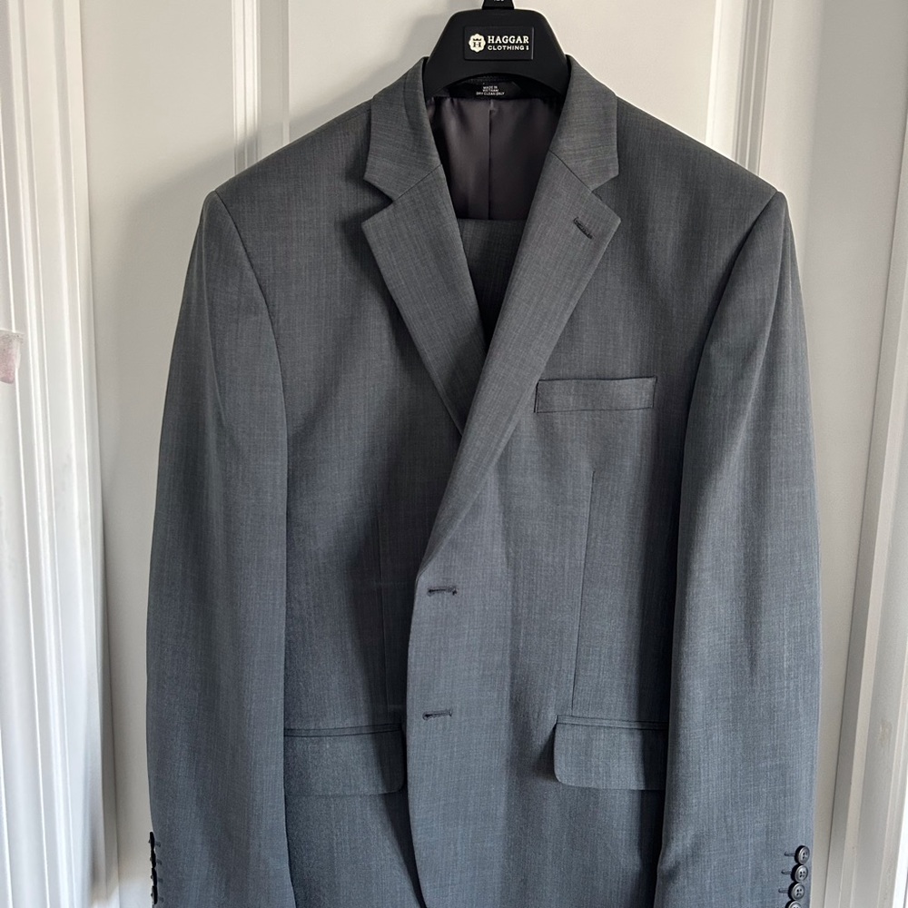 Men’s Gray Haggar Suit